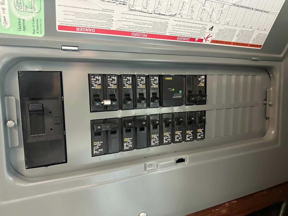 JCS Electrical Upgraded Main Circuit Breaker Panel